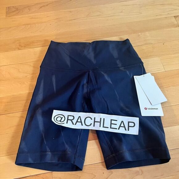 Lululemon Wunder Train High-Rise Short 8" size 4 - Picture 4 of 6